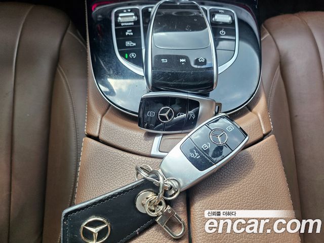 Mercedes-Benz E-Class E220d Exclusive