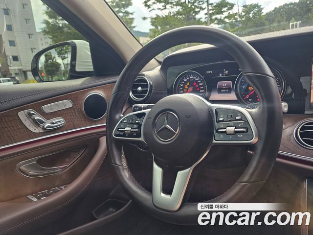 Mercedes-Benz E-Class E220d Exclusive