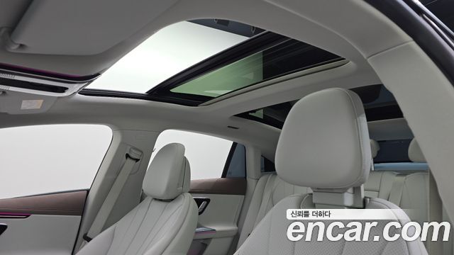 Mercedes-Benz EQE EQE300