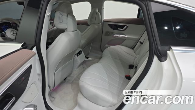 Mercedes-Benz EQE EQE300
