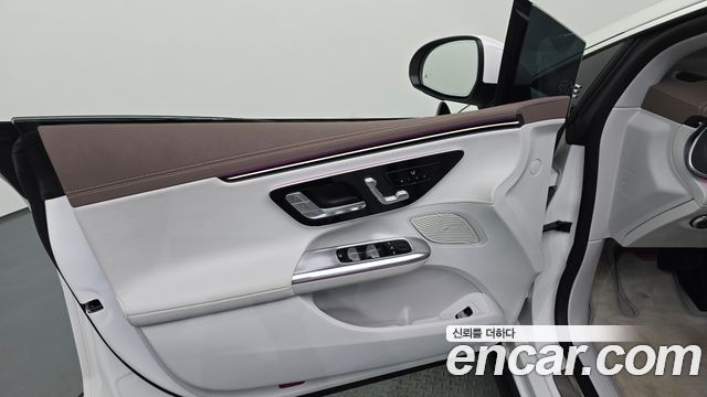 Mercedes-Benz EQE EQE300