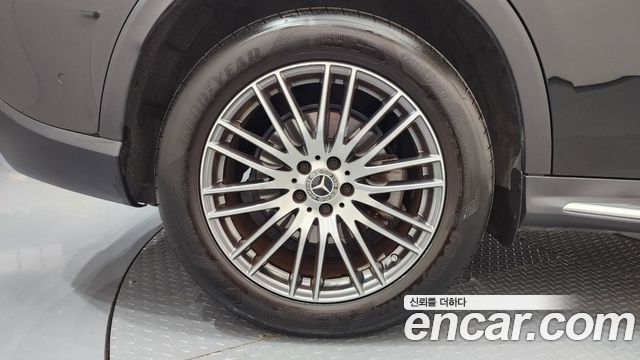 Mercedes-Benz GLC-Class GLC220 d 4MATIC