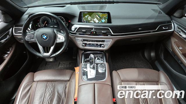 BMW 7-Series 740Li xDrive M Sport Package