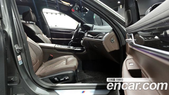 BMW 7-Series 740Li xDrive M Sport Package