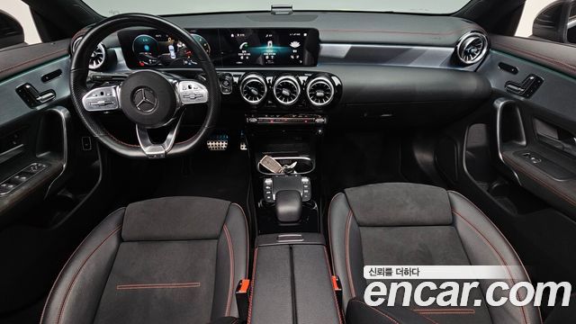 Mercedes-Benz CLA-Class CLA250 4MATIC