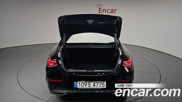 Mercedes-Benz CLA-Class CLA250 4MATIC