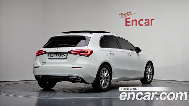 Mercedes-Benz A-Class A220 Hatchback
