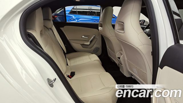 Mercedes-Benz A-Class A220 Hatchback