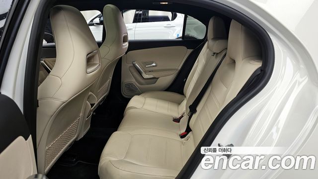 Mercedes-Benz A-Class A220 Hatchback