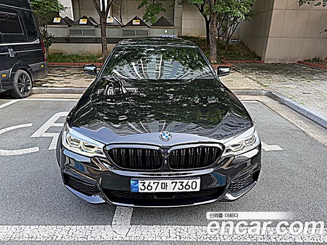 BMW 5-Series 530i M Sport Package Plus