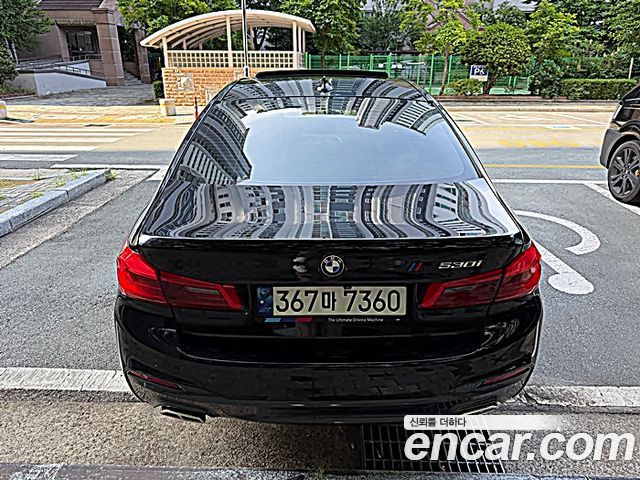 BMW 5-Series 530i M Sport Package Plus