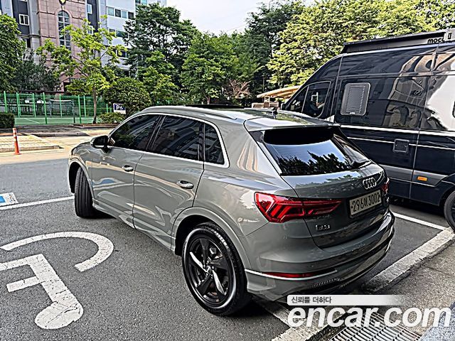 Audi Q3 35 TDI Premium