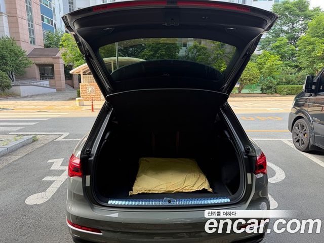 Audi Q3 35 TDI Premium