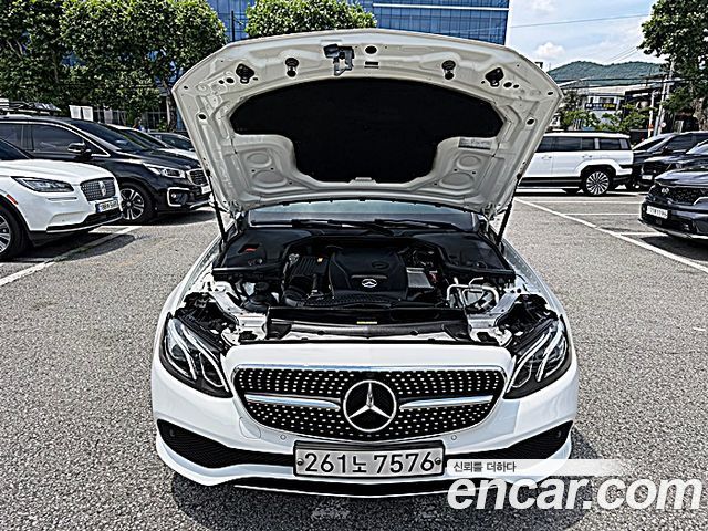 Mercedes-Benz E-Class E200 Avantgarde