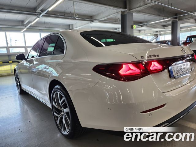 Mercedes-Benz E-Class E220d 4MATIC Exclusive