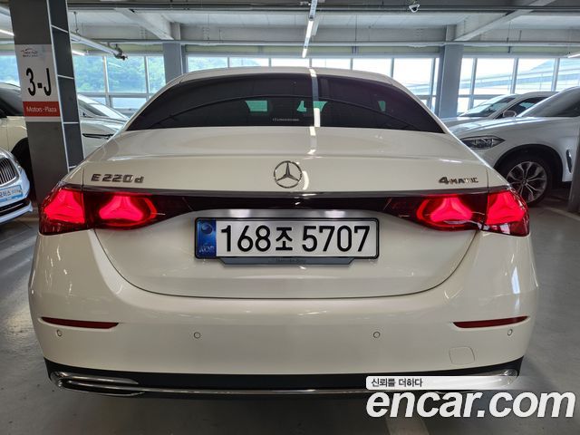 Mercedes-Benz E-Class E220d 4MATIC Exclusive