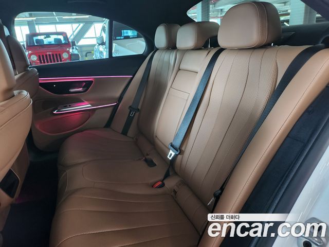 Mercedes-Benz E-Class E220d 4MATIC Exclusive