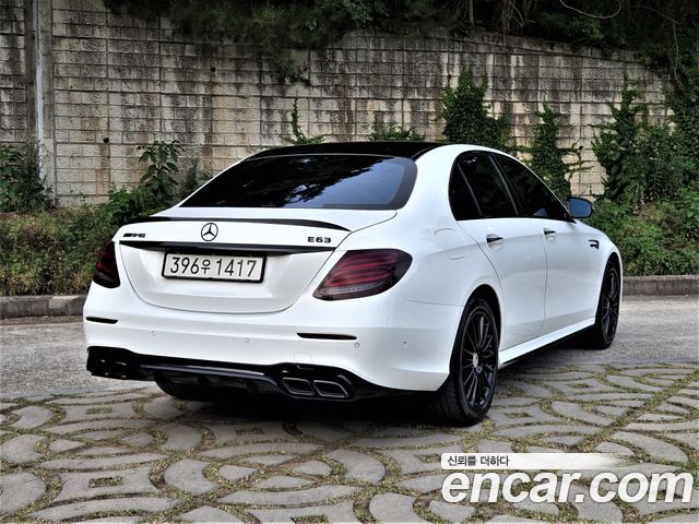 Mercedes-Benz E-Class E220d Avantgarde