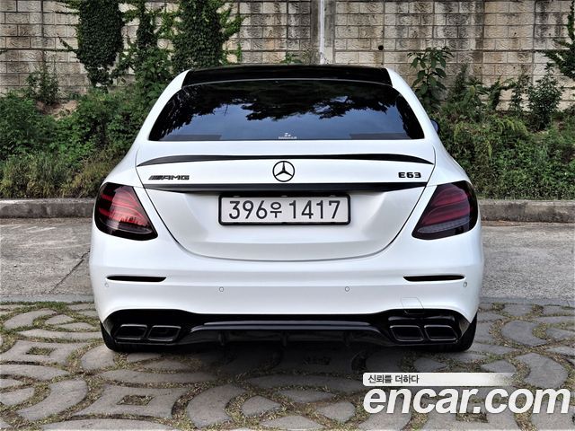 Mercedes-Benz E-Class E220d Avantgarde
