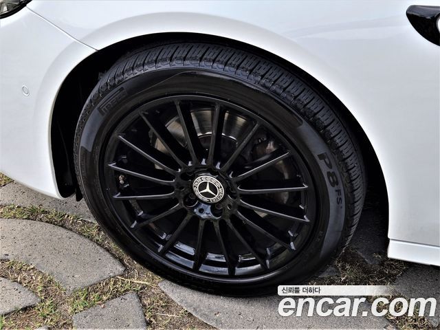 Mercedes-Benz E-Class E220d Avantgarde