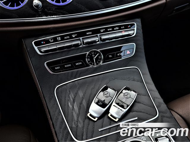 Mercedes-Benz E-Class E220d Avantgarde