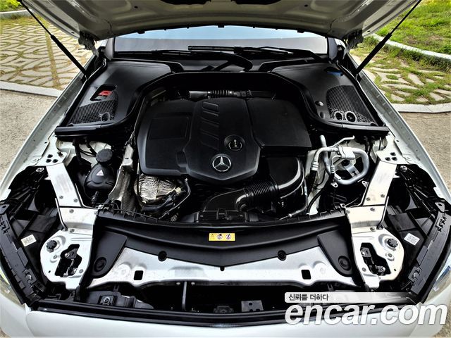 Mercedes-Benz E-Class E220d Avantgarde