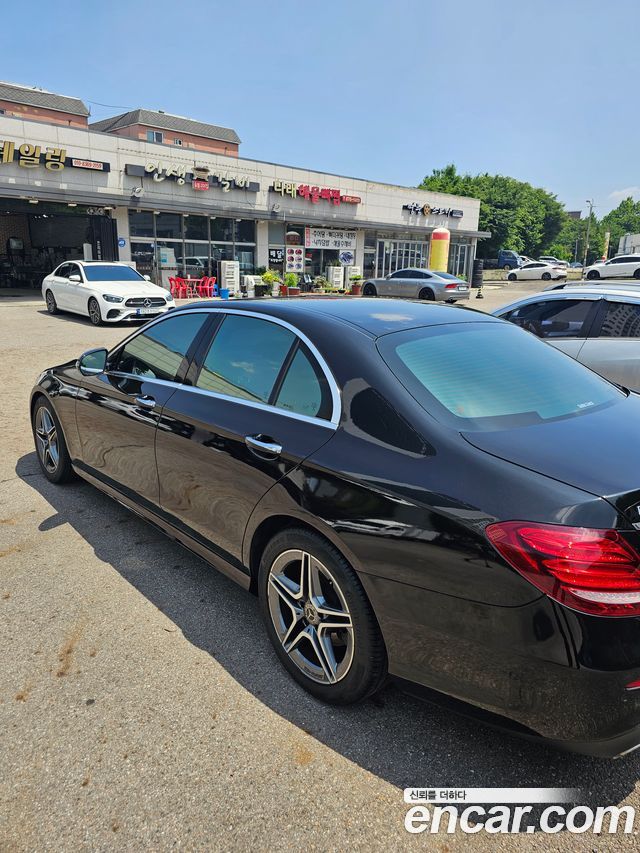 Mercedes-Benz E-Class E220d Avantgarde