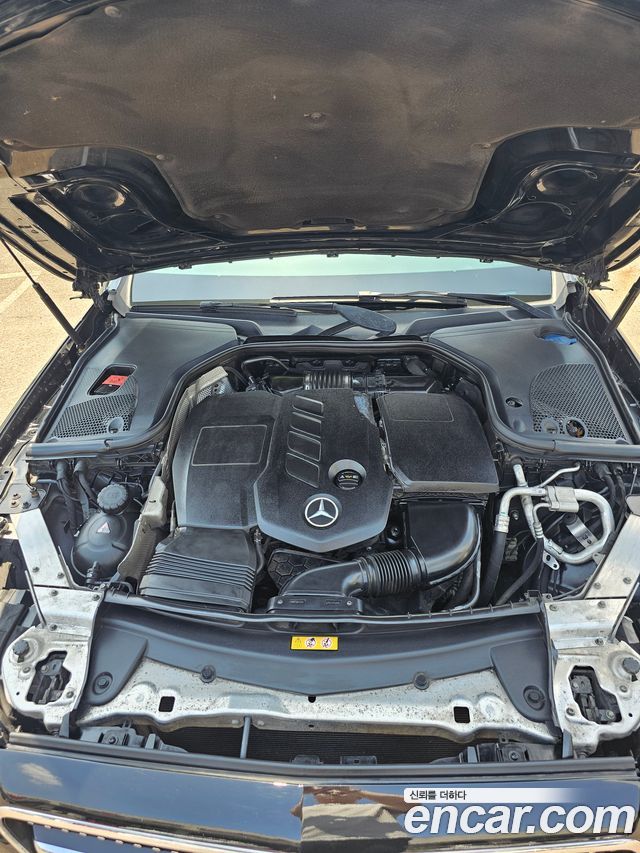 Mercedes-Benz E-Class E220d Avantgarde