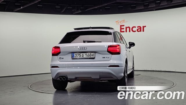 Audi Q2 35 TDI Premium