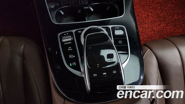Mercedes-Benz E-Class E300 4MATIC Exclusive