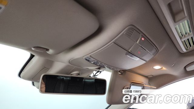 Mercedes-Benz E-Class E300 4MATIC Exclusive