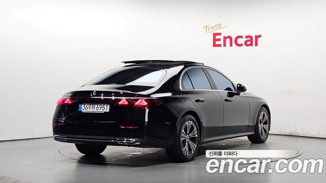 Mercedes-Benz E-Class E200 Avantgarde