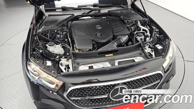 Mercedes-Benz E-Class E200 Avantgarde