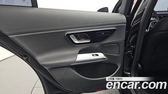 Mercedes-Benz E-Class E200 Avantgarde