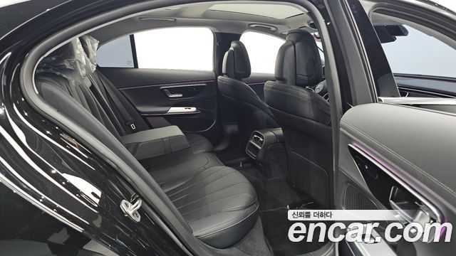 Mercedes-Benz E-Class E200 Avantgarde