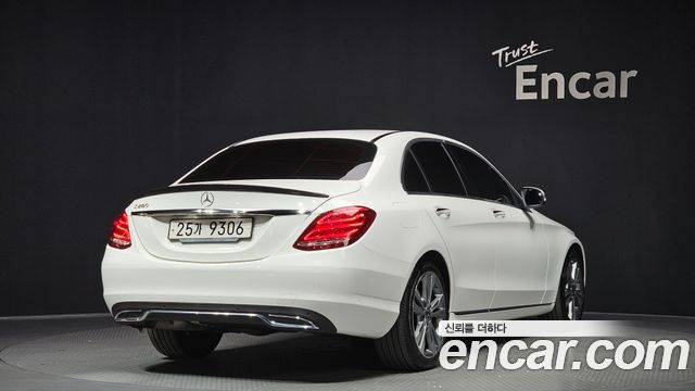 Mercedes-Benz C-Class C200 Avantgarde