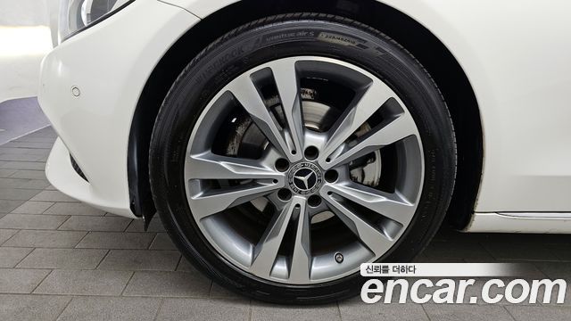 Mercedes-Benz C-Class C200 Avantgarde