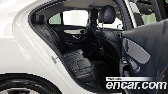 Mercedes-Benz C-Class C200 Avantgarde