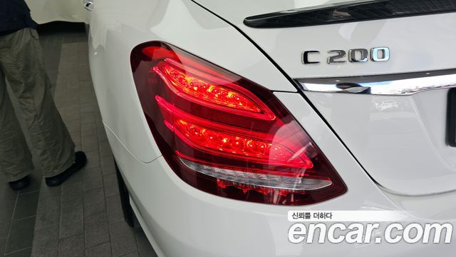 Mercedes-Benz C-Class C200 Avantgarde