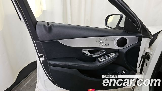 Mercedes-Benz C-Class C200 Avantgarde