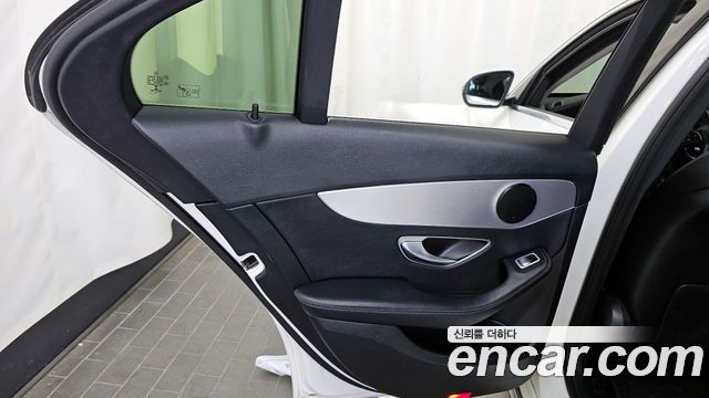 Mercedes-Benz C-Class C200 Avantgarde