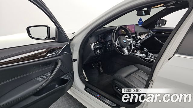 BMW 5-Series 520i M Sport