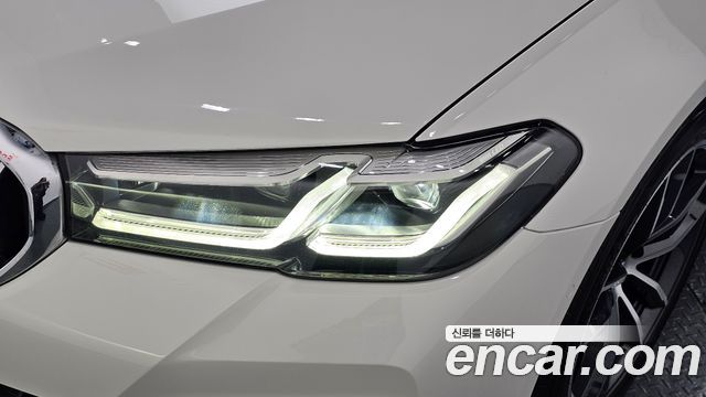 BMW 5-Series 520i M Sport
