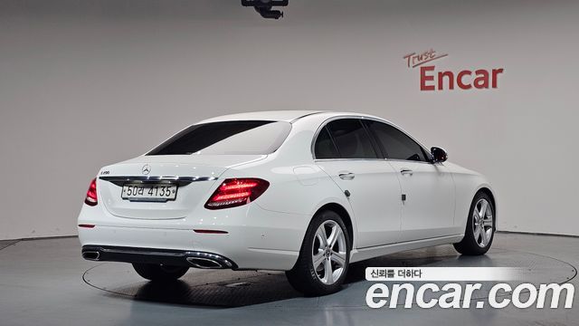 Mercedes-Benz E-Class E200 Avantgarde