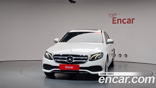 Mercedes-Benz E-Class E200 Avantgarde