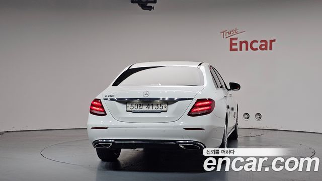 Mercedes-Benz E-Class E200 Avantgarde