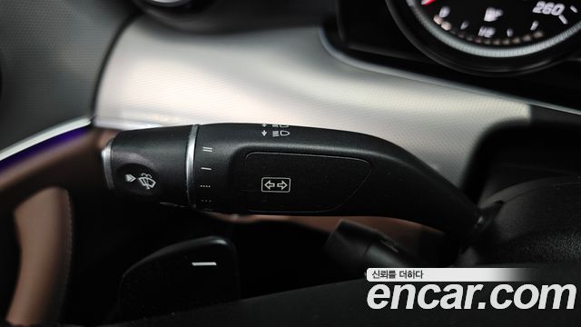Mercedes-Benz E-Class E200 Avantgarde