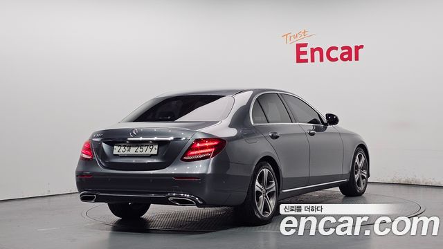 Mercedes-Benz E-Class E300 Avantgarde