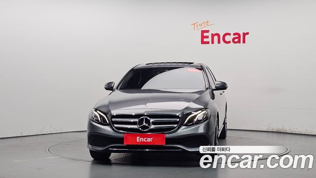 Mercedes-Benz E-Class E300 Avantgarde