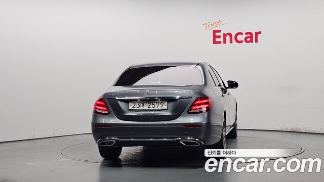 Mercedes-Benz E-Class E300 Avantgarde